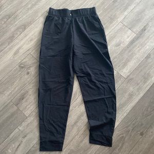 NIKE - Drifit joggers size m